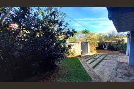 Casa à venda com 235m², 4 quartos e 4 vagas