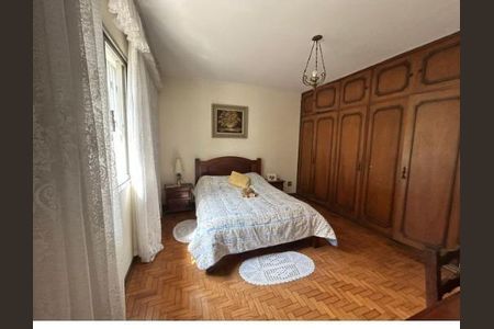 Casa à venda com 4 quartos, 270m² em Indianópolis, São Paulo