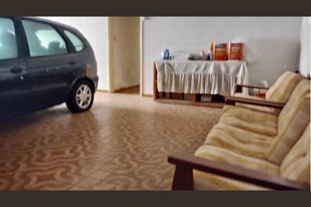 Casa à venda com 4 quartos, 270m² em Indianópolis, São Paulo