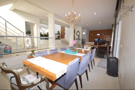 Casa à venda com 567m², 3 quartos e 10 vagas