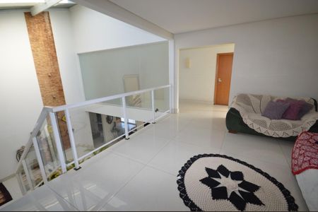 Casa à venda com 3 quartos, 567m² em Copacabana, Belo Horizonte