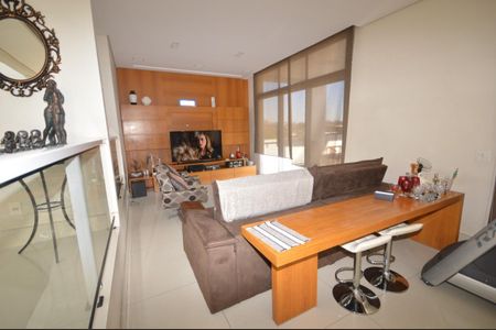 Casa à venda com 567m², 3 quartos e 10 vagas