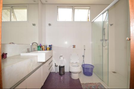 Casa à venda com 567m², 3 quartos e 10 vagas