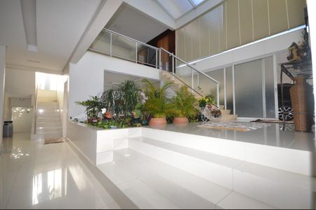 Casa à venda com 567m², 3 quartos e 10 vagas