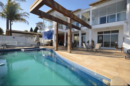 Casa à venda com 567m², 3 quartos e 10 vagas