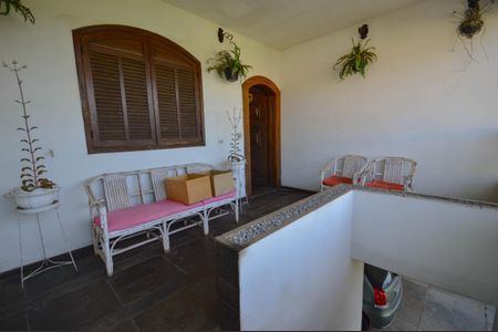 Casa à venda com 233m², 3 quartos e 4 vagas