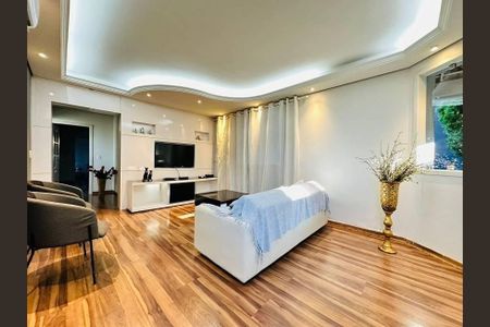 Casa à venda com 360m², 3 quartos e 10 vagas