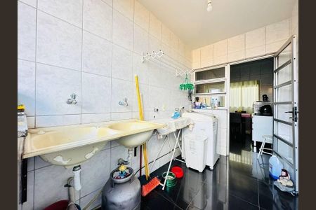 Casa à venda com 360m², 3 quartos e 10 vagas