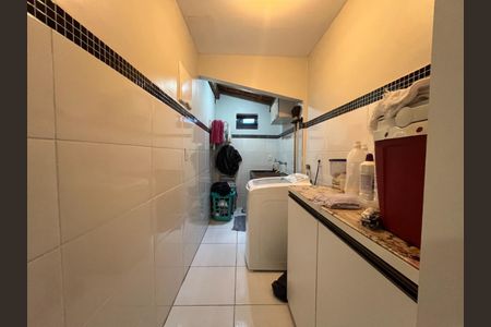 Casa à venda com 160m², 5 quartos e 3 vagas