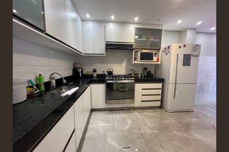 Casa à venda com 160m², 5 quartos e 3 vagas