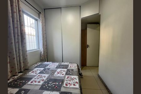 Casa à venda com 160m², 5 quartos e 3 vagas