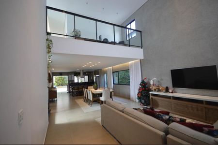 Casa à venda com 380m², 4 quartos e 3 vagas