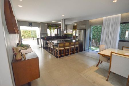 Casa à venda com 4 quartos, 380m² em Canaa, Belo Horizonte