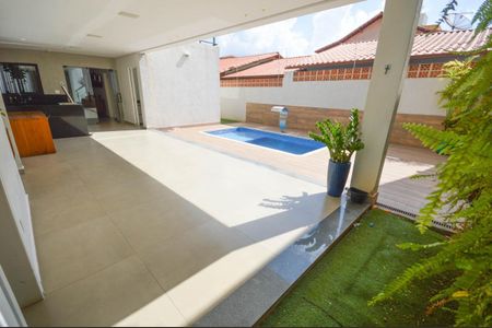 Casa à venda com 380m², 4 quartos e 3 vagas