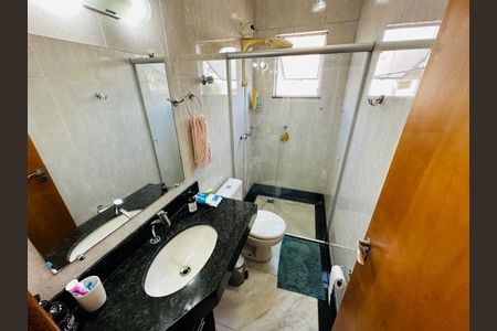 Casa à venda com 110m², 3 quartos e 4 vagas