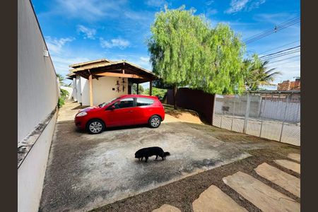 Casa à venda com 110m², 3 quartos e 4 vagas