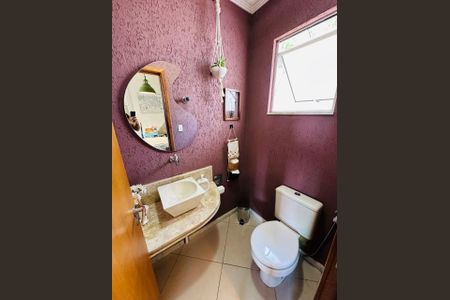 Casa à venda com 110m², 3 quartos e 4 vagas