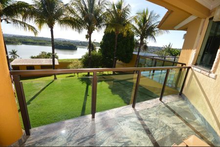 Casa à venda com 385m², 4 quartos e 10 vagas