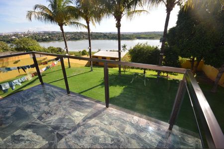 Casa à venda com 385m², 4 quartos e 10 vagas