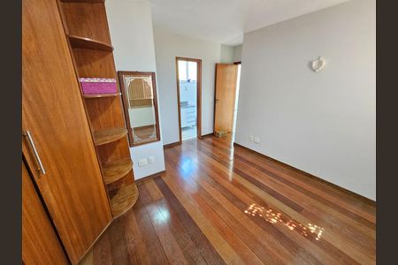 Casa à venda com 3 quartos, 211m² em Itapoã, Belo Horizonte