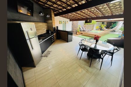 Casa à venda com 2 quartos, 120m² em Copacabana, Belo Horizonte