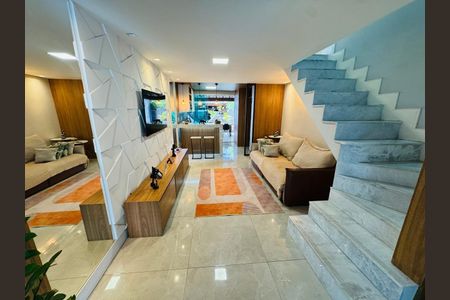 Casa à venda com 2 quartos, 120m² em Copacabana, Belo Horizonte