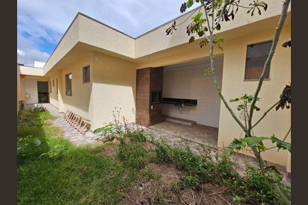 Casa à venda com 150m², 3 quartos e 2 vagas