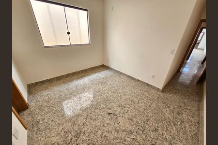 Casa à venda com 3 quartos, 150m² em Indians, Belo Horizonte