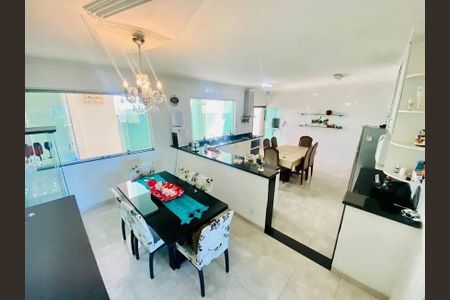 Casa à venda com 4 quartos, 542m² em Santa Monica, Belo Horizonte