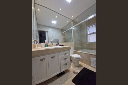 Casa de condomínio à venda com 250m², 5 quartos e 4 vagas