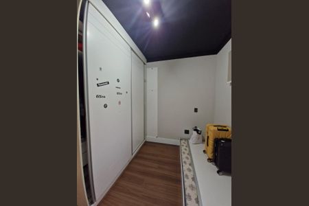 Casa de condomínio à venda com 250m², 5 quartos e 4 vagas