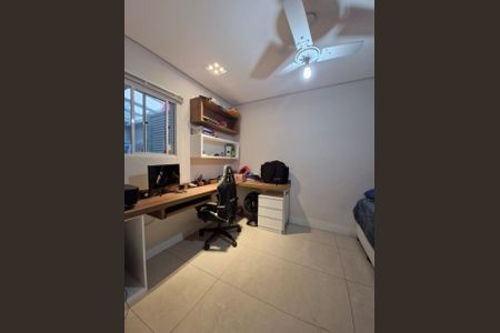 Casa de condomínio à venda com 250m², 5 quartos e 4 vagas