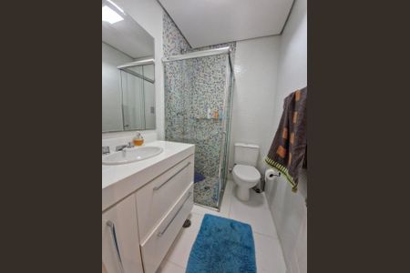 Casa de condomínio à venda com 250m², 5 quartos e 4 vagas