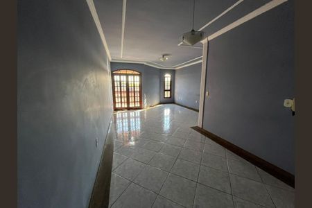 Casa à venda com 3 quartos, 133m² em Planalto, Belo Horizonte
