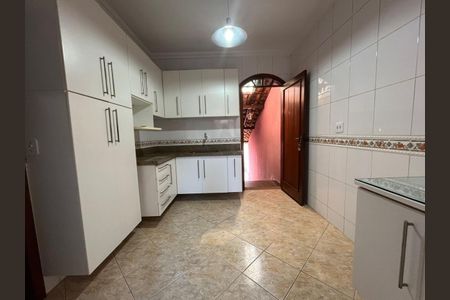 Casa à venda com 133m², 3 quartos e 2 vagas