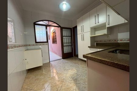 Casa à venda com 133m², 3 quartos e 2 vagas