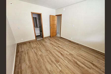 Casa à venda com 180m², 3 quartos e 2 vagas