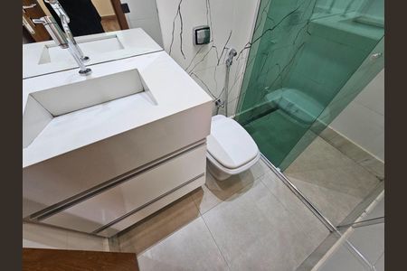 Casa à venda com 180m², 3 quartos e 2 vagas