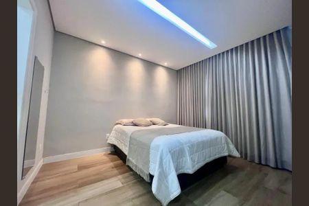 Casa à venda com 4 quartos, 360m² em São João Batista, Belo Horizonte