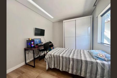 Casa à venda com 4 quartos, 360m² em São João Batista, Belo Horizonte