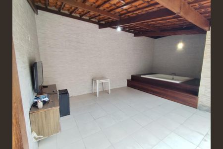 Casa à venda com 3 quartos, 240m² em Céu Azul, Belo Horizonte