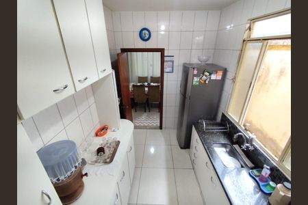 Casa à venda com 240m², 3 quartos e 2 vagas