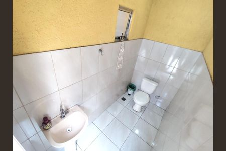 Casa à venda com 240m², 3 quartos e 2 vagas