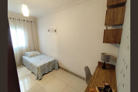 Casa à venda com 240m², 3 quartos e 2 vagas