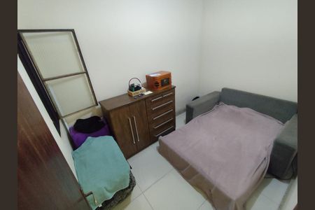 Casa à venda com 240m², 3 quartos e 2 vagas