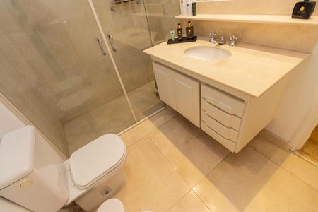 Apartamento à venda com 160m², 2 quartos e 3 vagas Apartamento à venda com 160m², 2 quartos e 3 vagasBanheiro