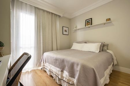 Apartamento à venda com 160m², 2 quartos e 3 vagas Apartamento à venda com 160m², 2 quartos e 3 vagasQuarto 2