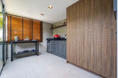 Apartamento à venda com 160m², 2 quartos e 3 vagas Apartamento à venda com 160m², 2 quartos e 3 vagasCobertura