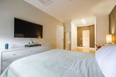 Suíte  de apartamento à venda com 2 quartos, 160m² em Jardim Paulista, São Paulo