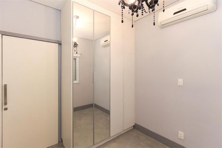 Casa à venda com 2 quartos, 120m² em Chácara Santo Antônio (Zona Sul), São Paulo
